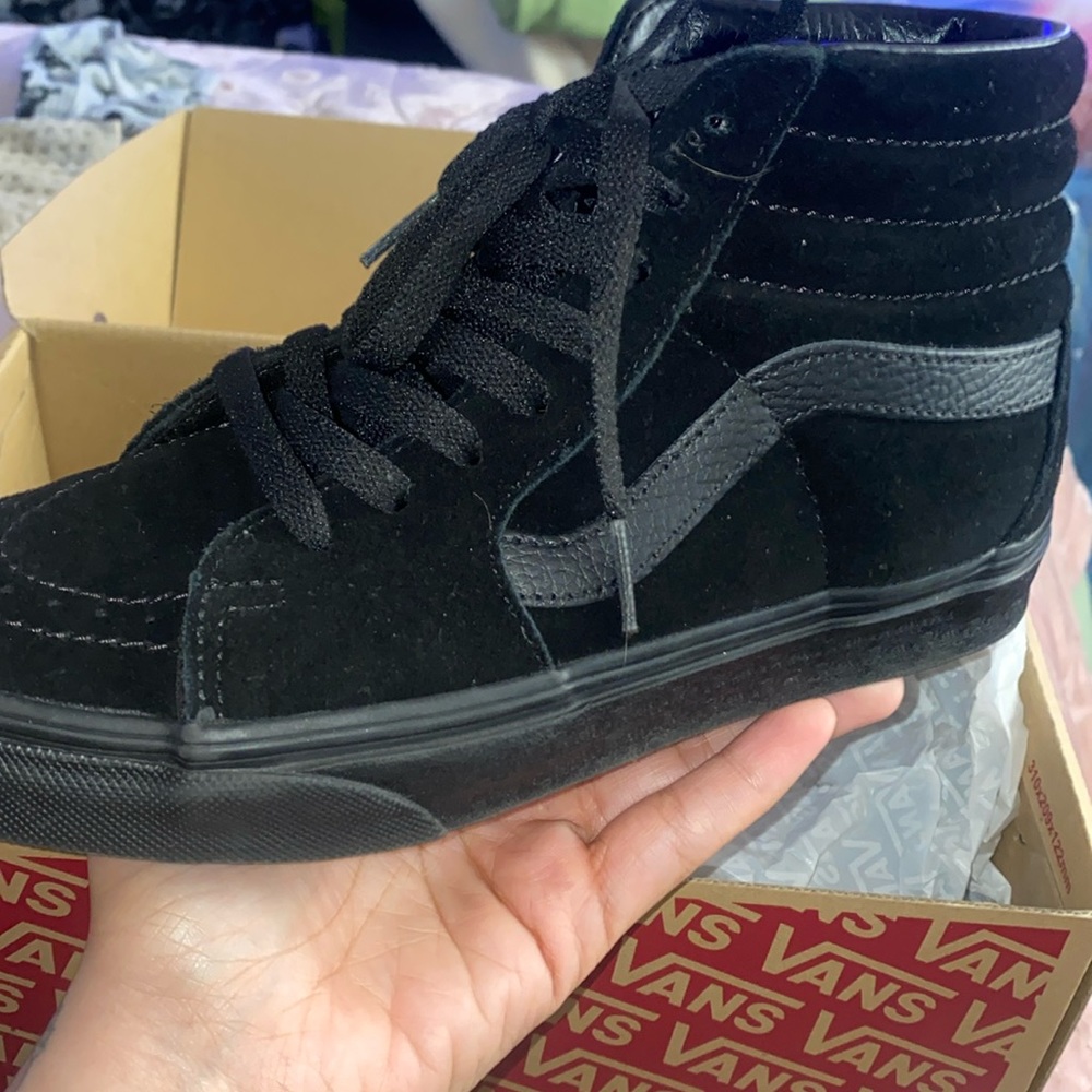 Hightop all black vans